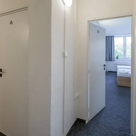 Cooliving Hostel *